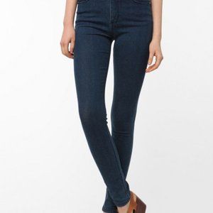 BDG High-Rise Cigarette Jeans in Long